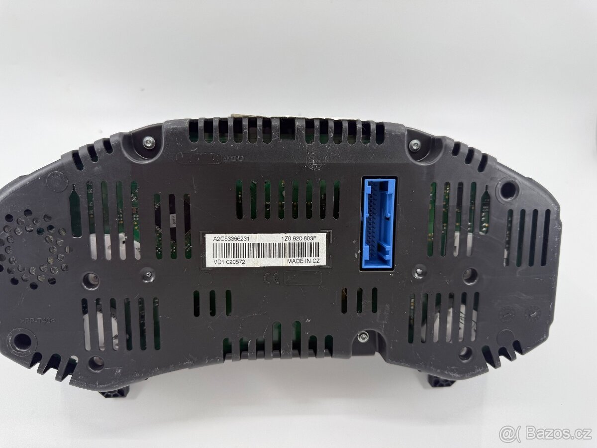 panel přístrojů Škoda Octavia 2 - 2