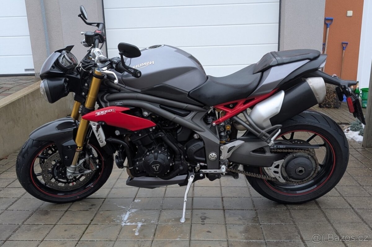 Speed triple R - 2