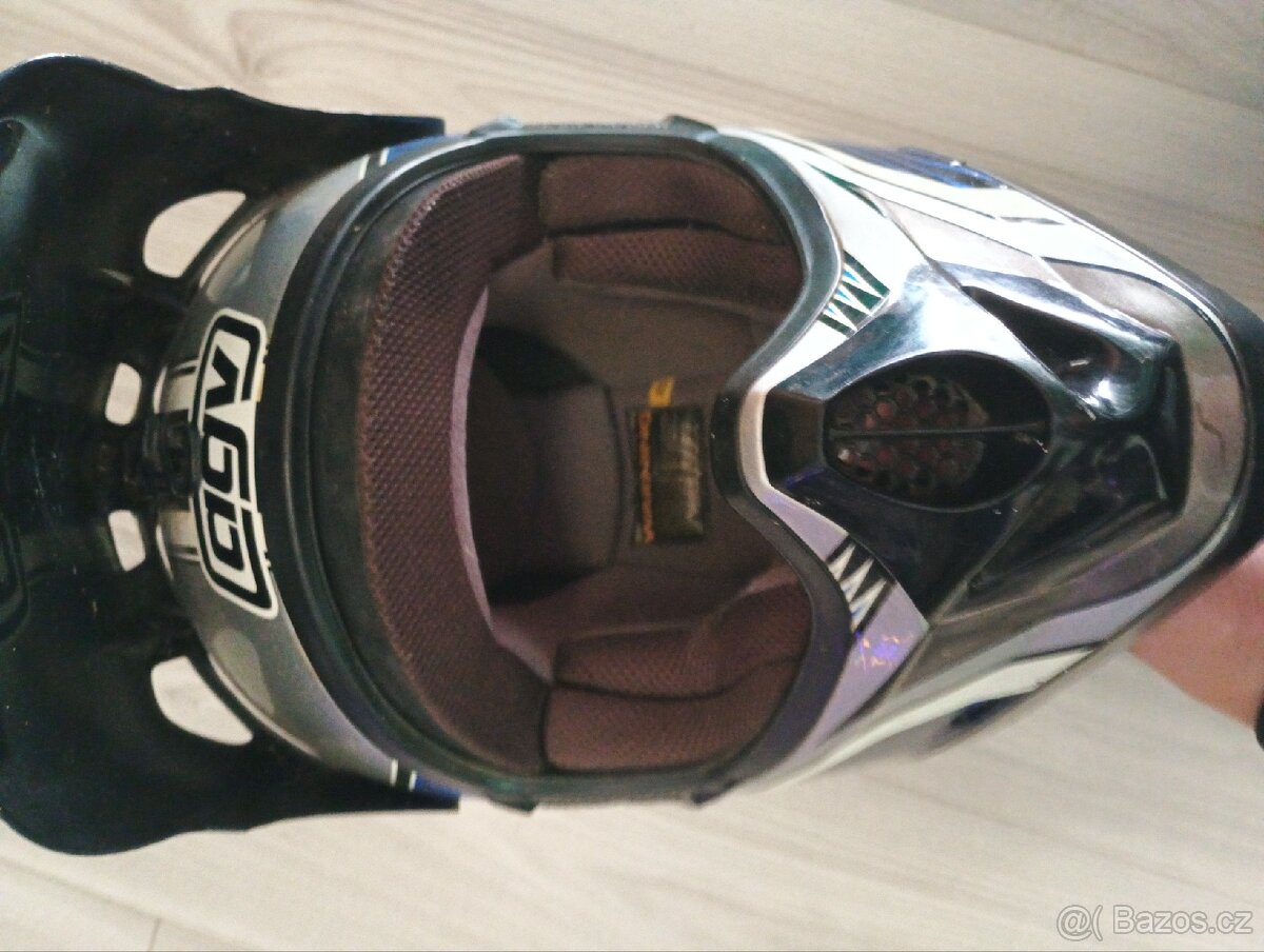 Helma na motorku - 2