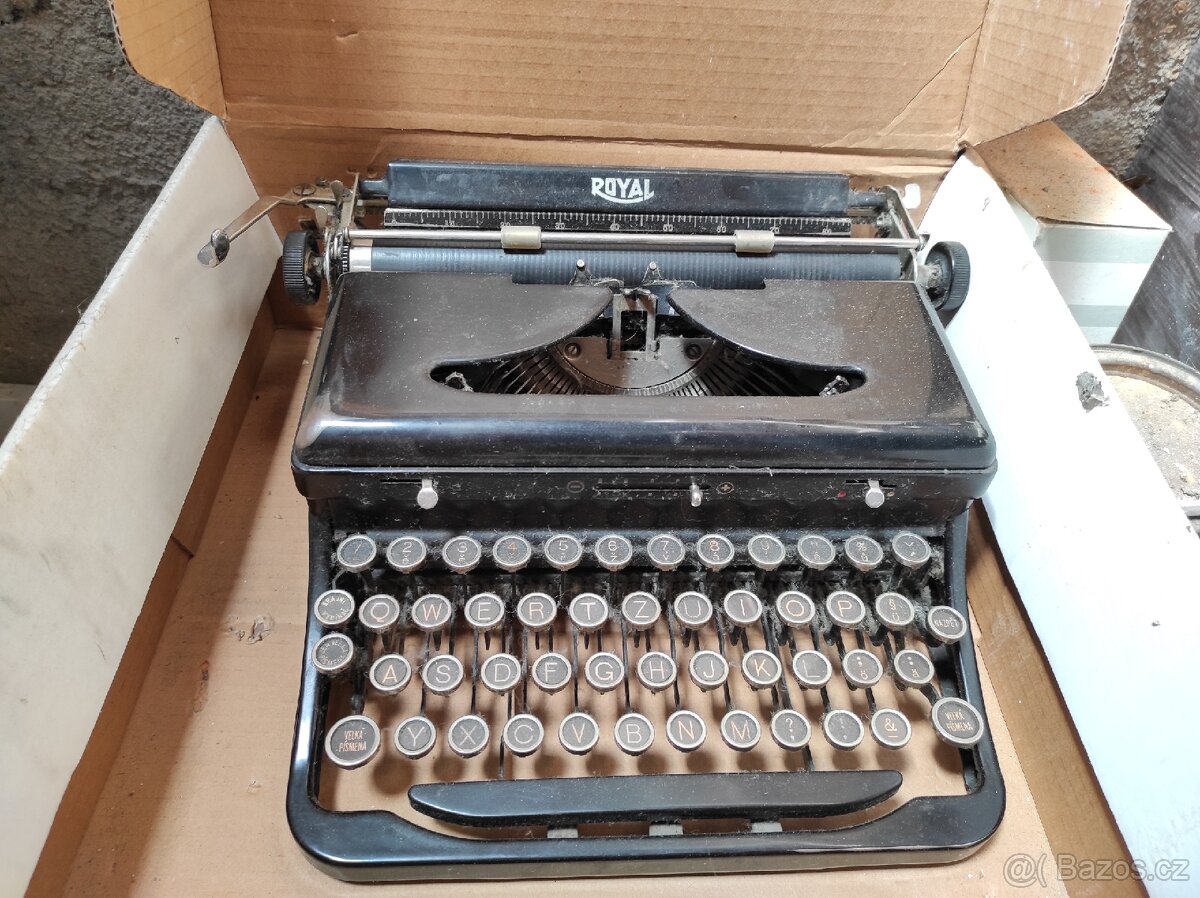 Psací stroj royal - 2