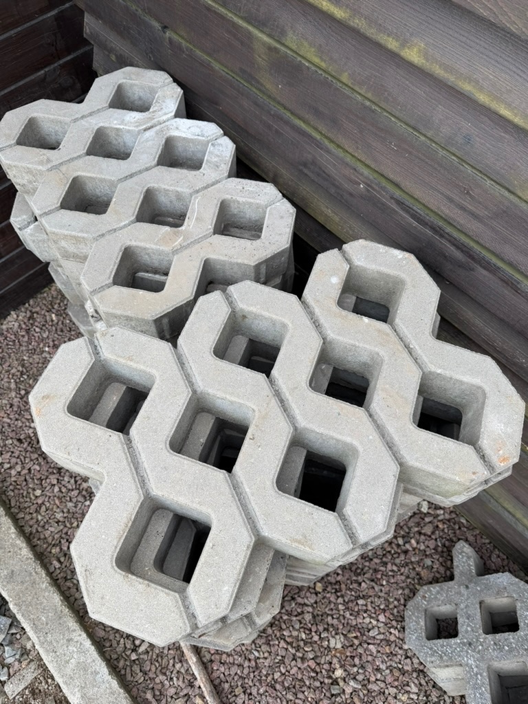 Zatravňovací dlažba - 2