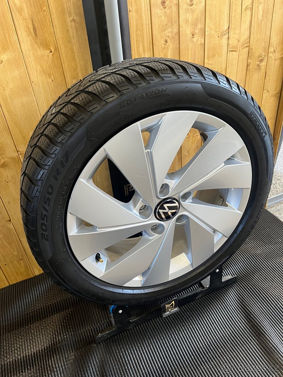 ALU kola 5x112 R17 (P143) - 2