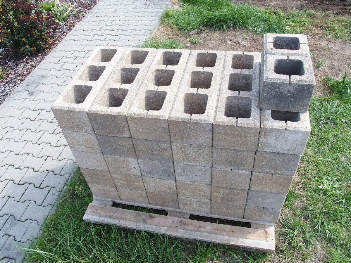Betonový plot Rivago tvárnice šedohnědé 29ks + 5ks - 2