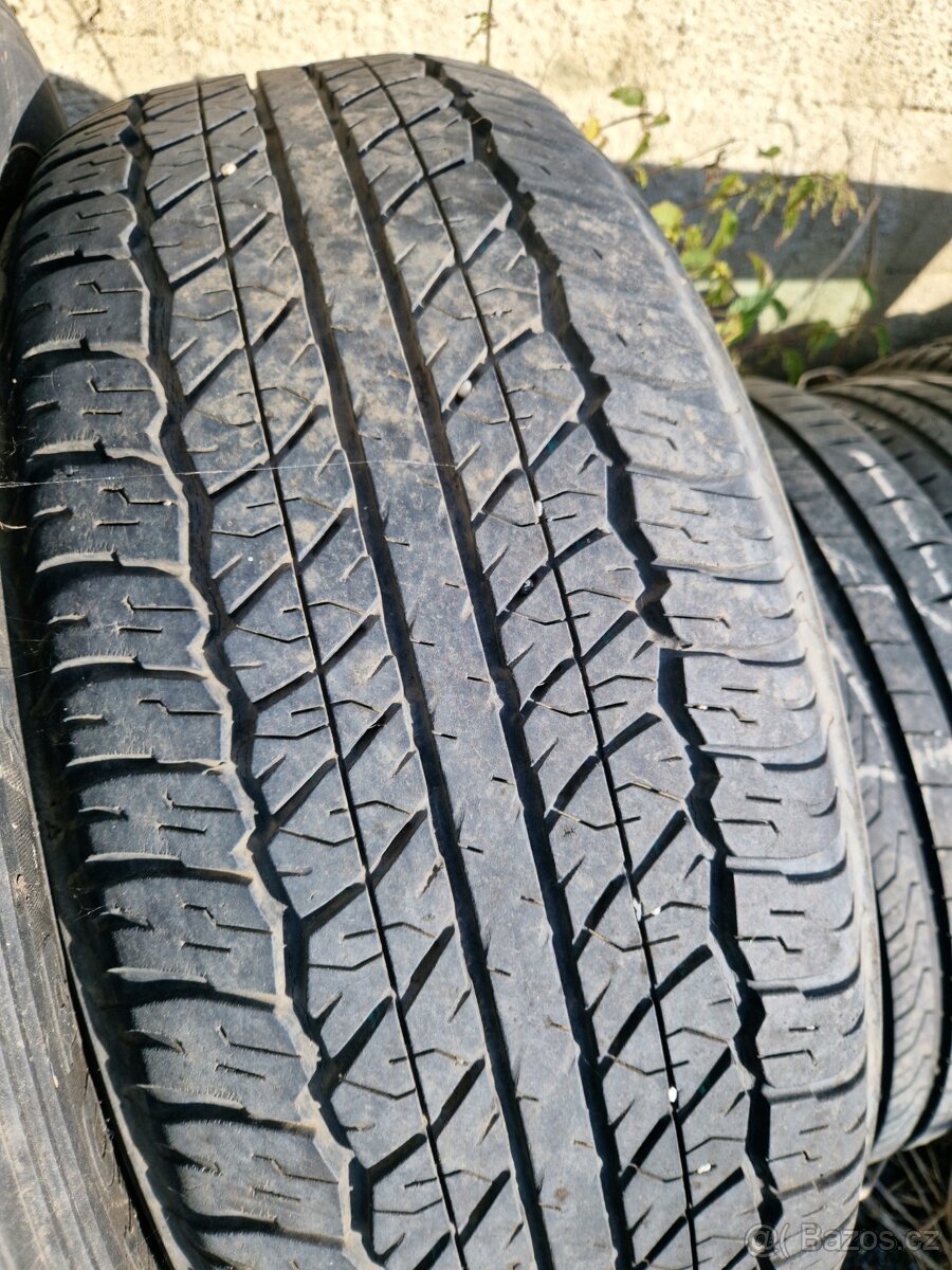 Pneu. offroad 265/60/18 M+S Dunlop - 2