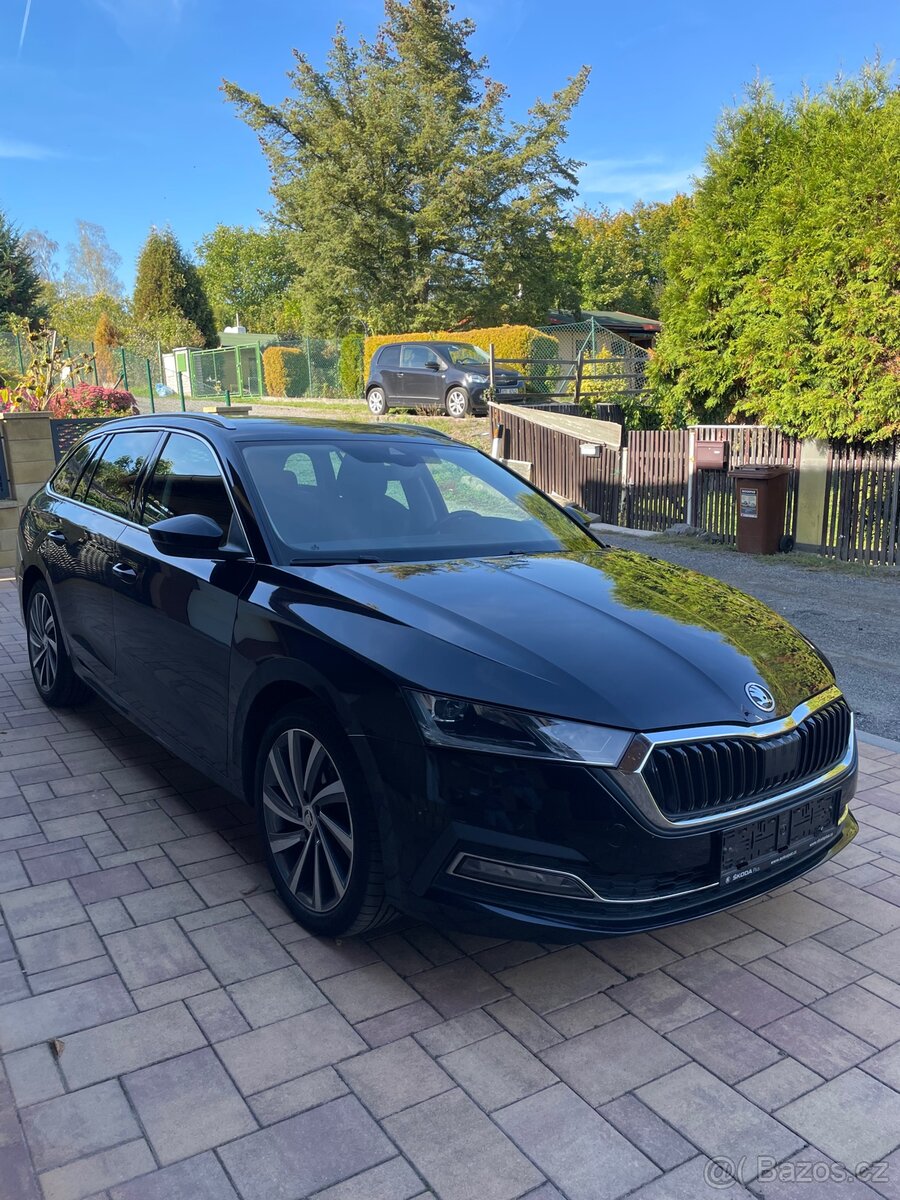Škoda Octavia Combi 2.0 TDI DSG Style Plus - 2