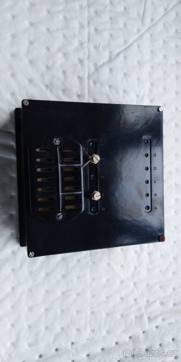 Starý voltmetr a ampérmetr - 2