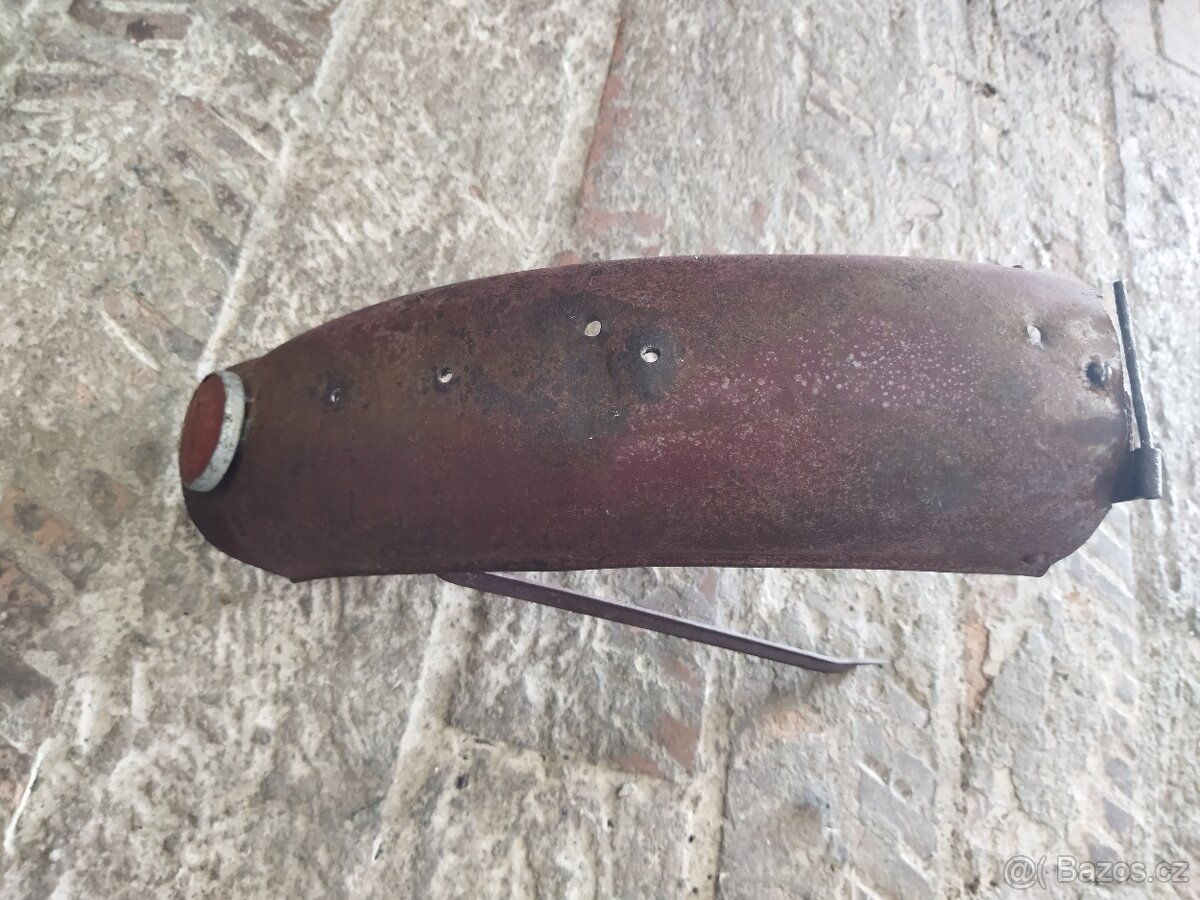 JAWA PÉRÁK ZBROJOVKA - 2