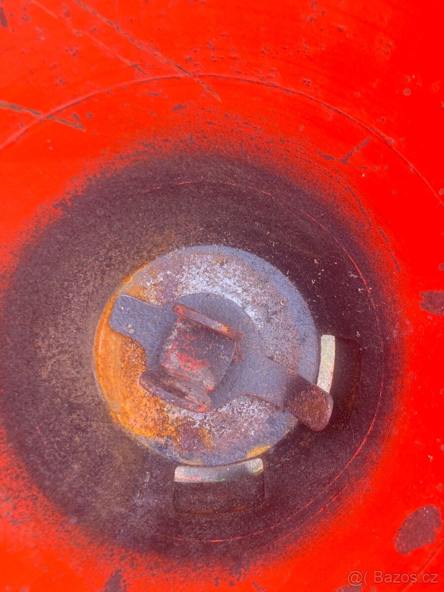 Rozmetadlo Kirchner bez náhonu - 2