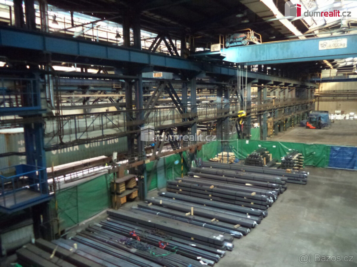 Pronájem části haly ke komerčnímu využití cca 600 m2 - 2