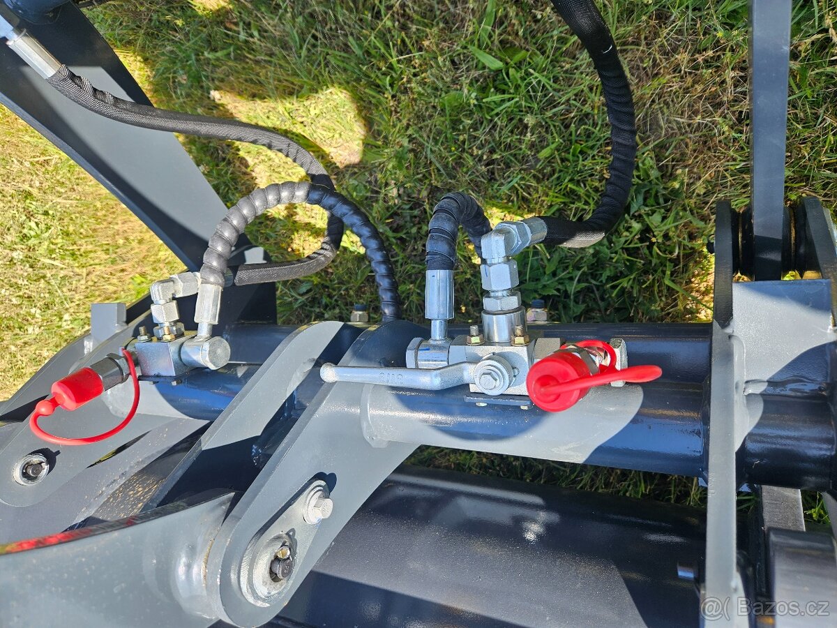 kloubový nakladač - 2