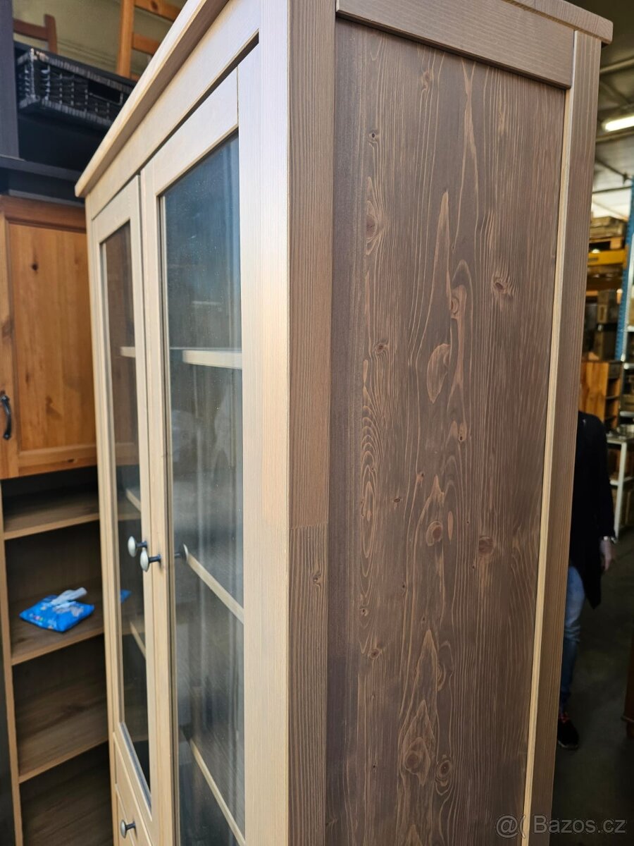 VITRÍNA IKEA HEMNES - 2