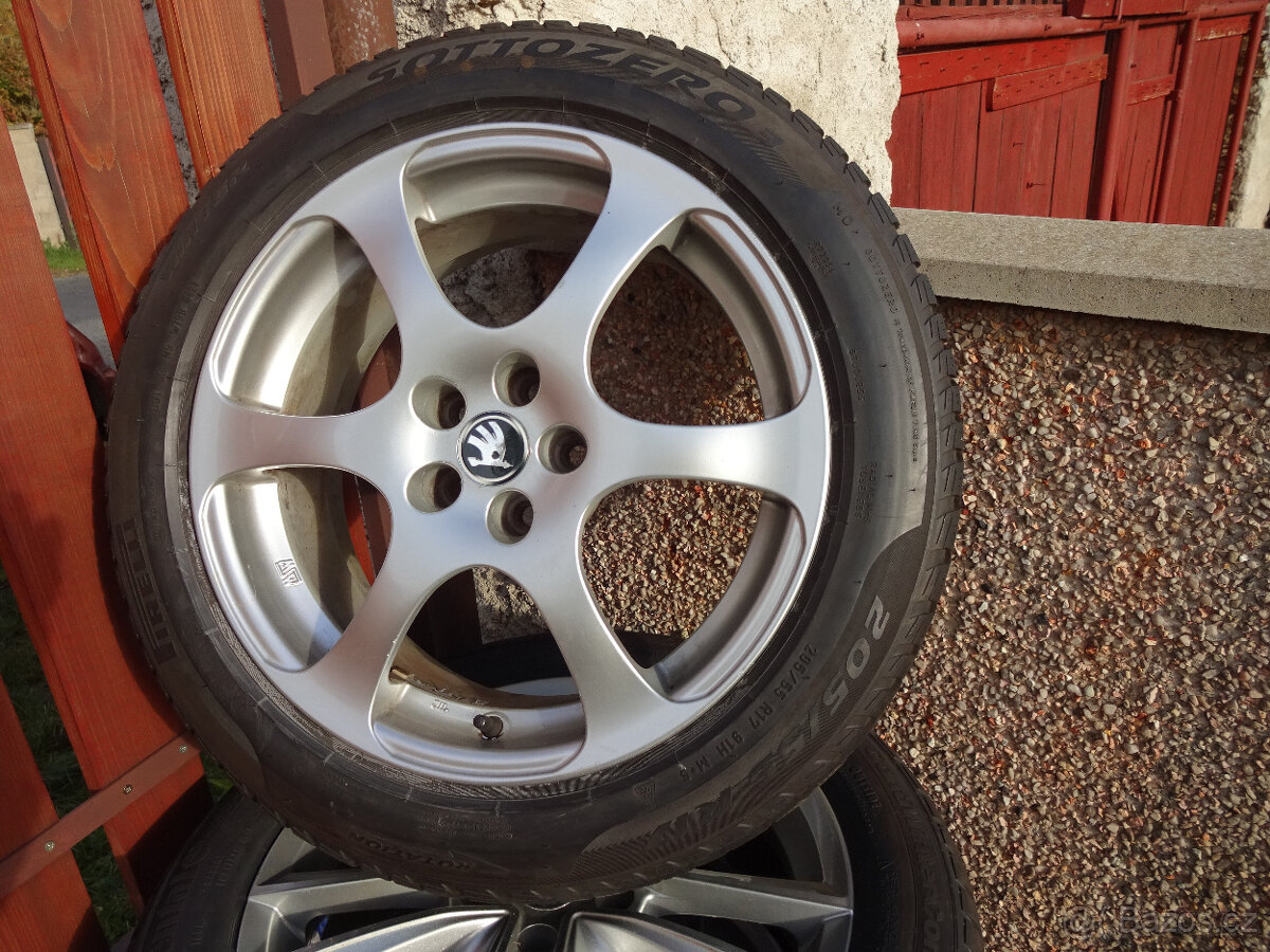 Škoda Kamiq / Scala - zimní alu kola 17" 5x100 - 2