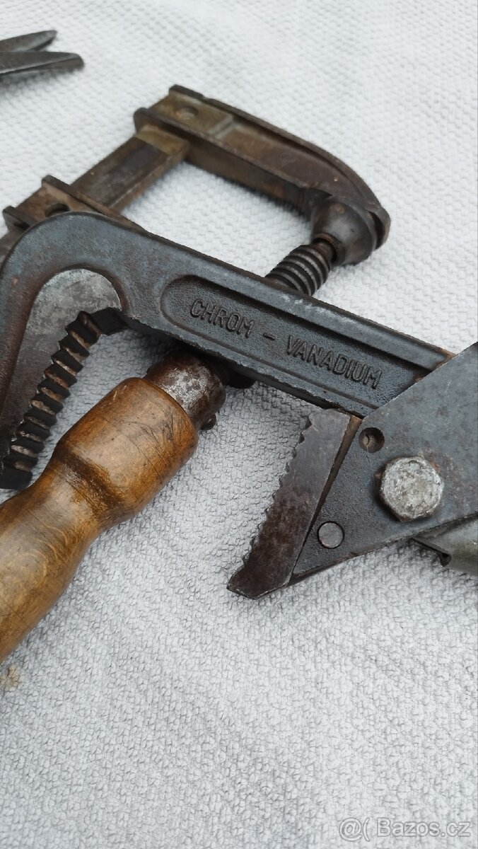 Hasák, truhlářská svěrka, kleště na plech - 2