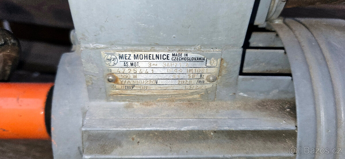 Elektromotor 550W včetně kabelu cca 16m + vypínač - 2