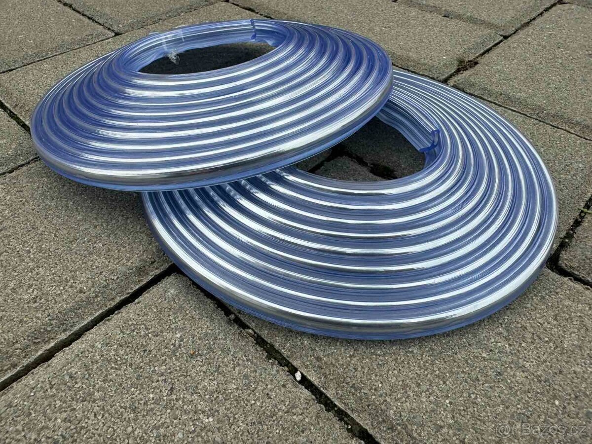 Lada Vaz, klínky do těsnících gum čelního a zadního okna - 2