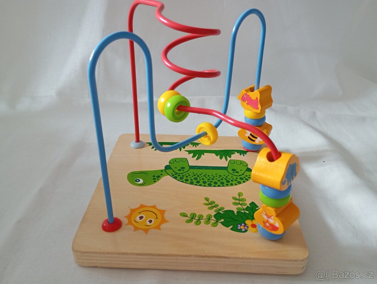 Dřevěná hračka - 2
