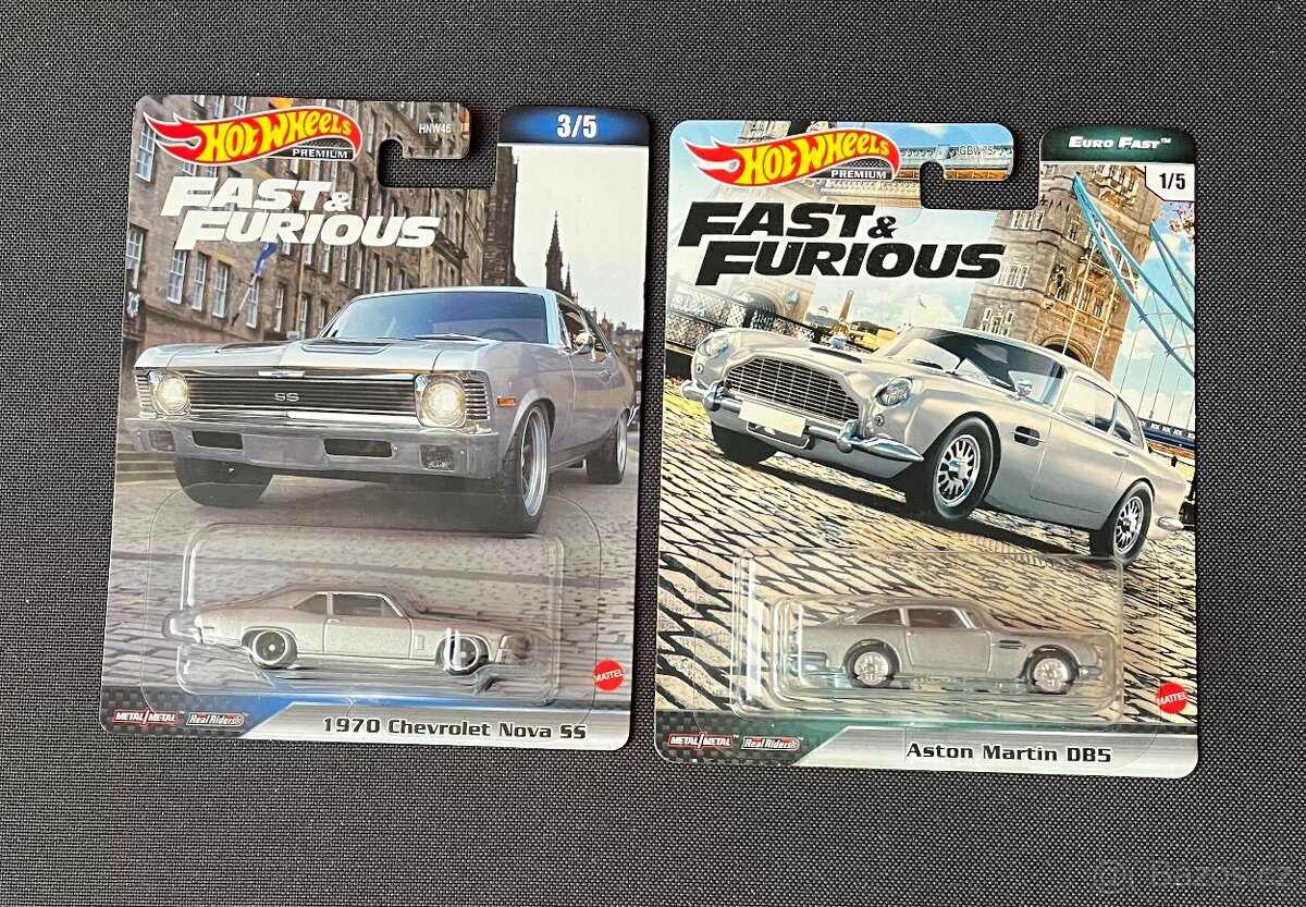 Hot wheels premium Volvo, Aston - 2