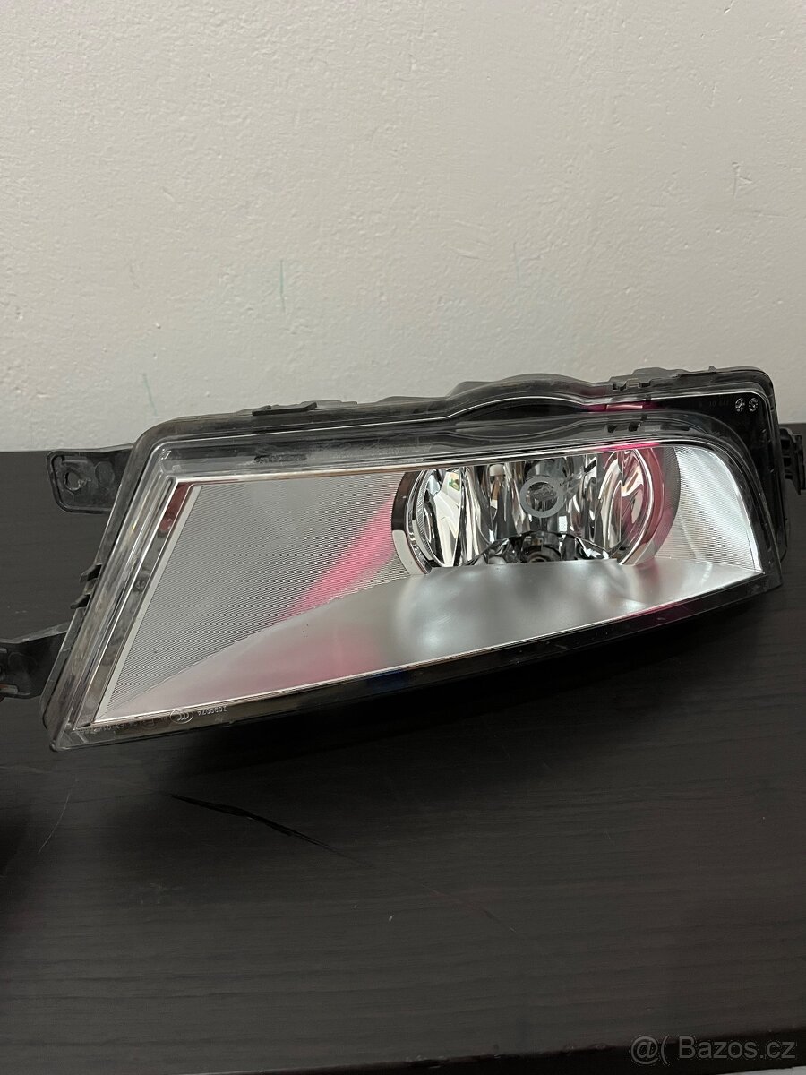 Pravá přední mlhovka Škoda octavia 3 - 2