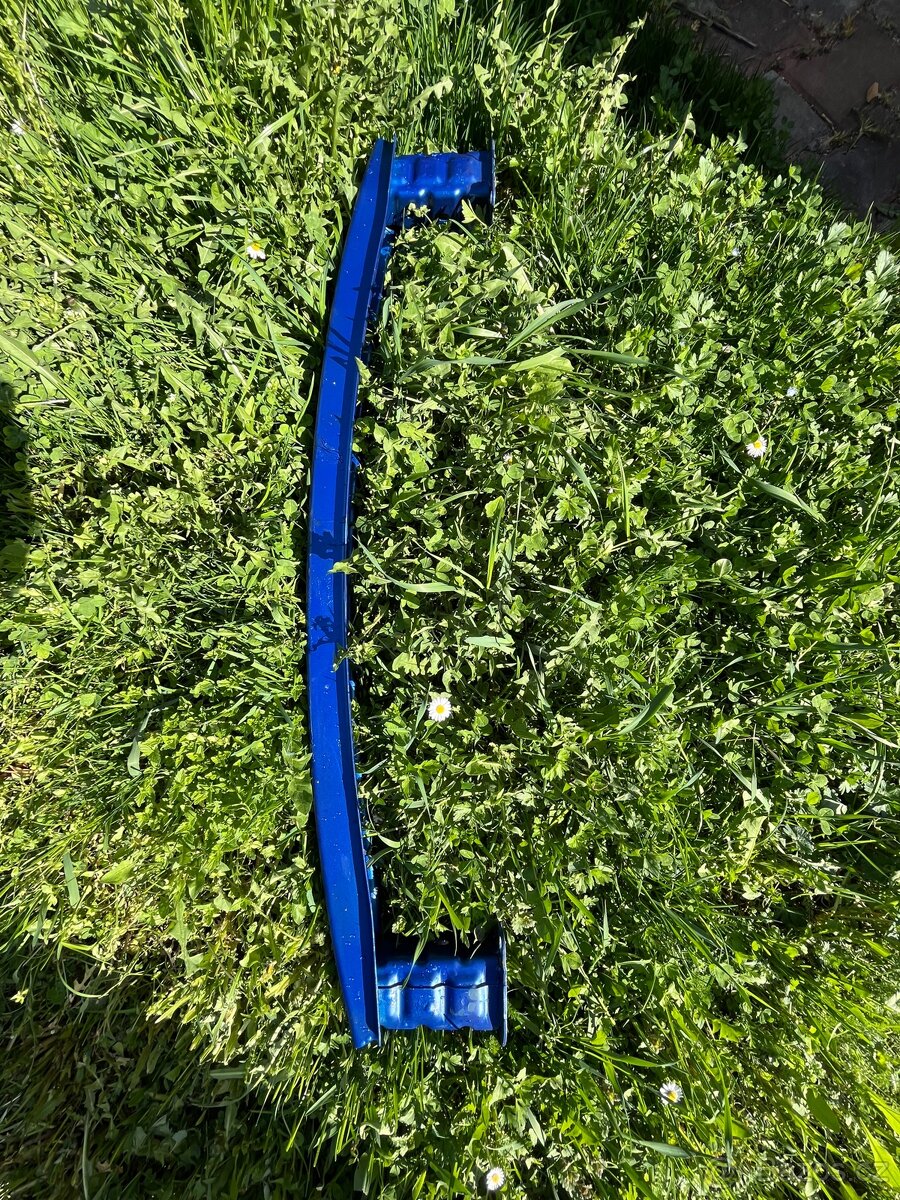 Zadní výztuha nárazníku Fabia3 - 2