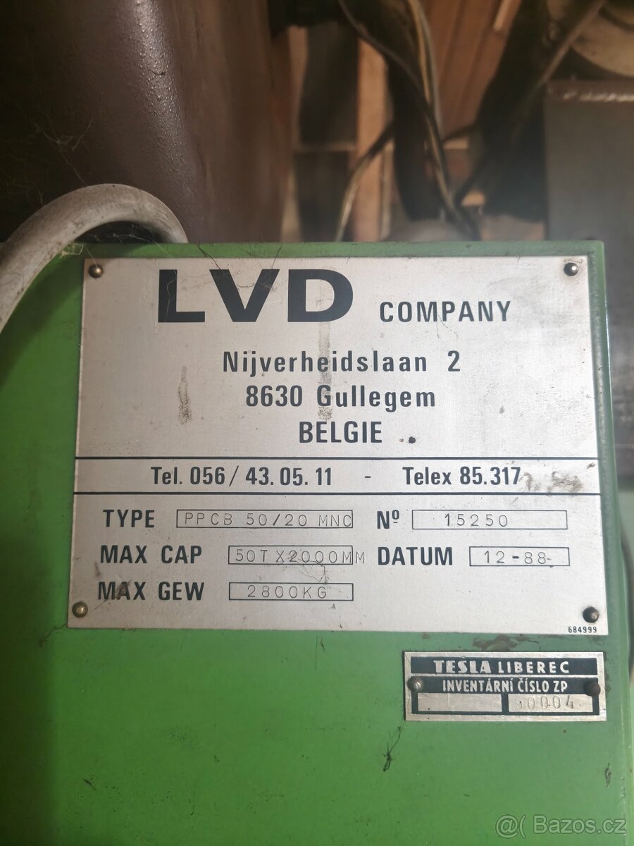 Ohraňovací lis - 2