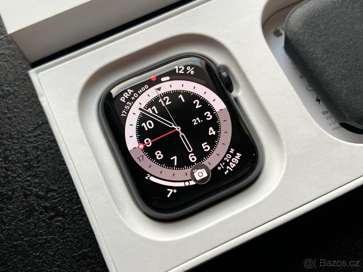 APPLE WATCH 9 Cellular 45mm Top stav - 2