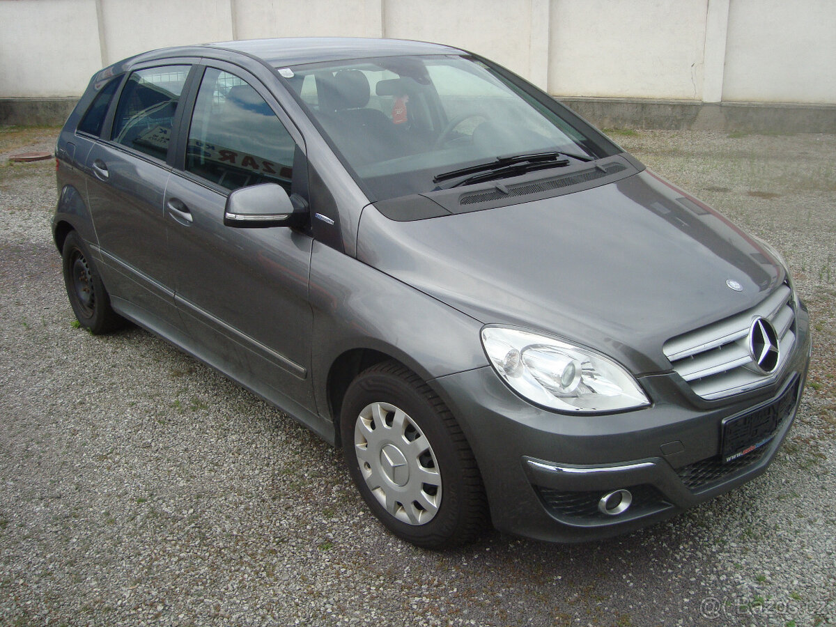 Mercedes B160 - 2