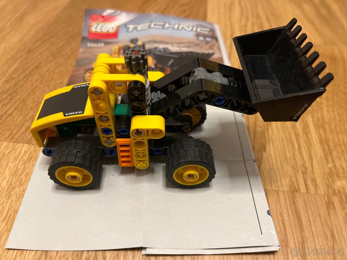 LEGO TECHNIC 30433 Kolový nakladač Volvo - 2
