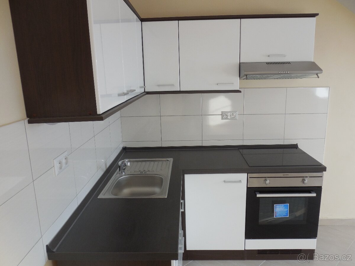 Pronájem bytu 1+kk, 30m2, Libochovice - 2