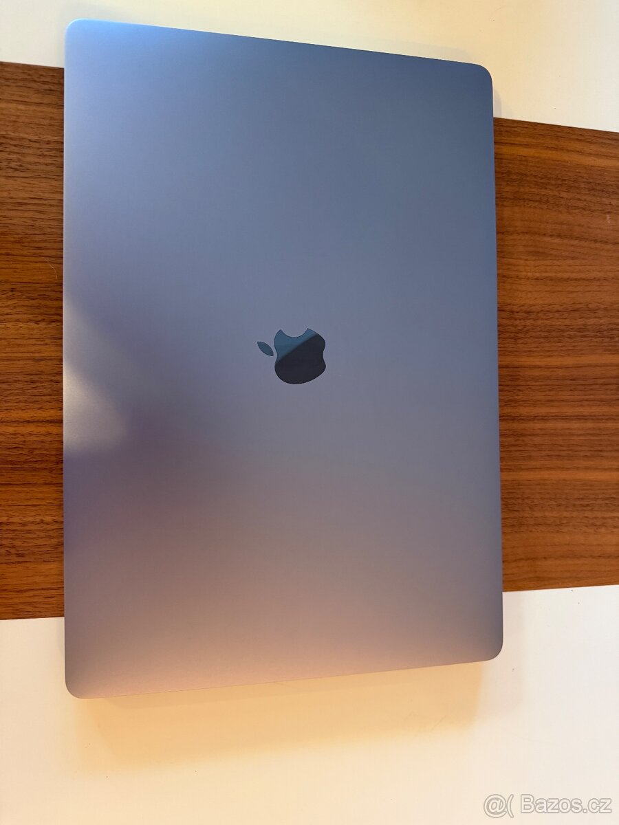 MacBook Pro 16 (2019) Space Gray - 2