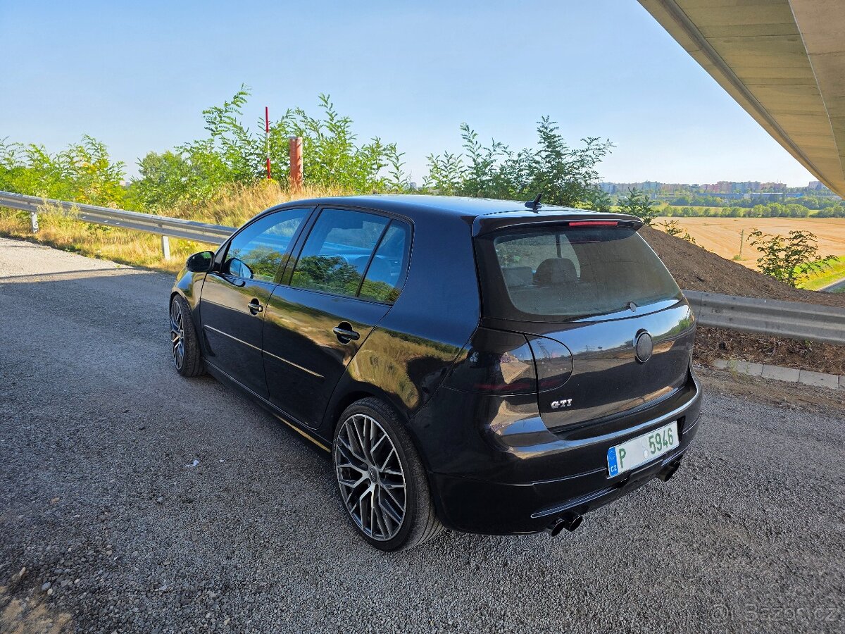 Vw golf 5 gti 2.0tfsi 147kw - 2