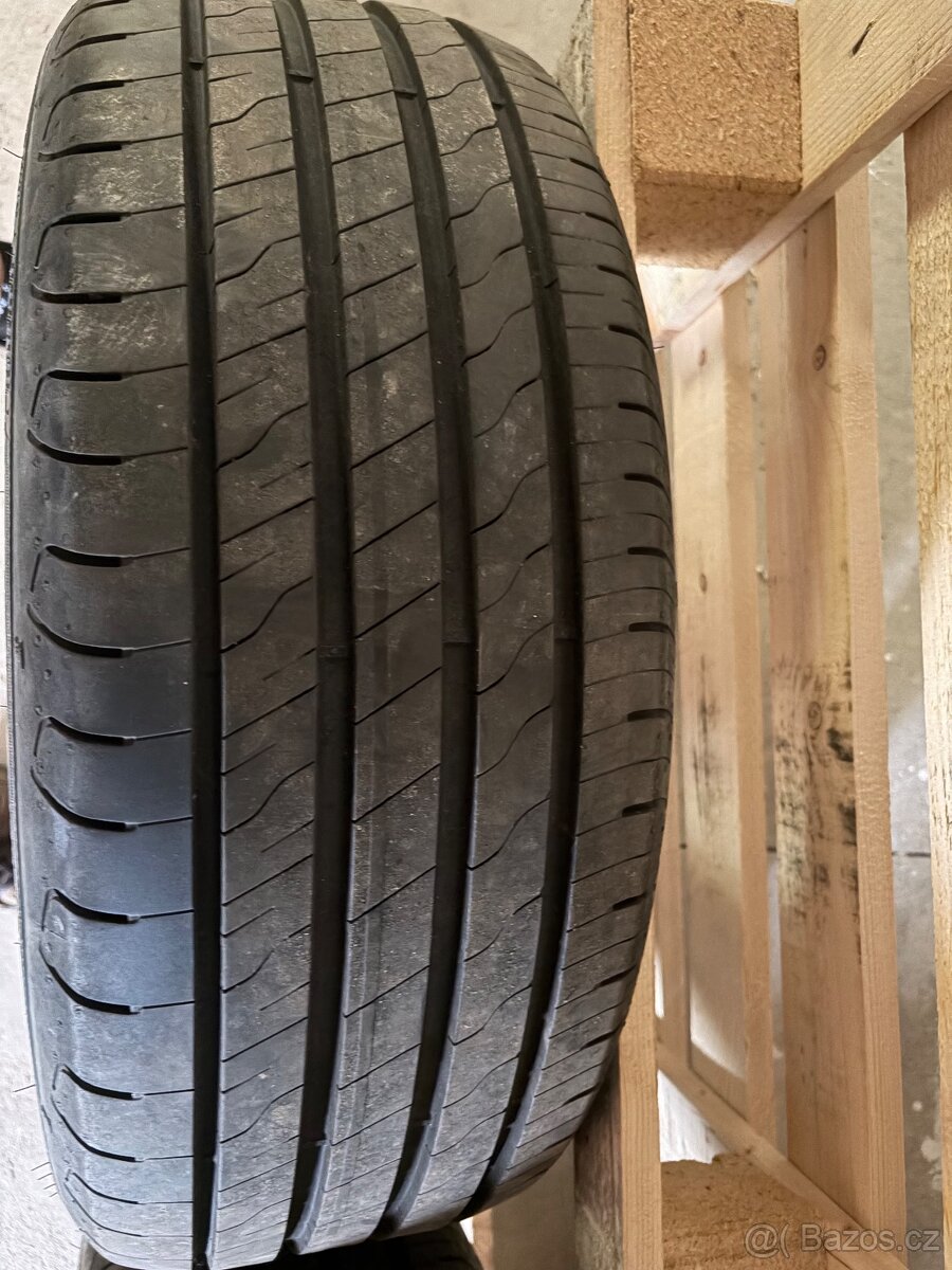 Pneumatiky Good Year 225/55R17 101W - 2