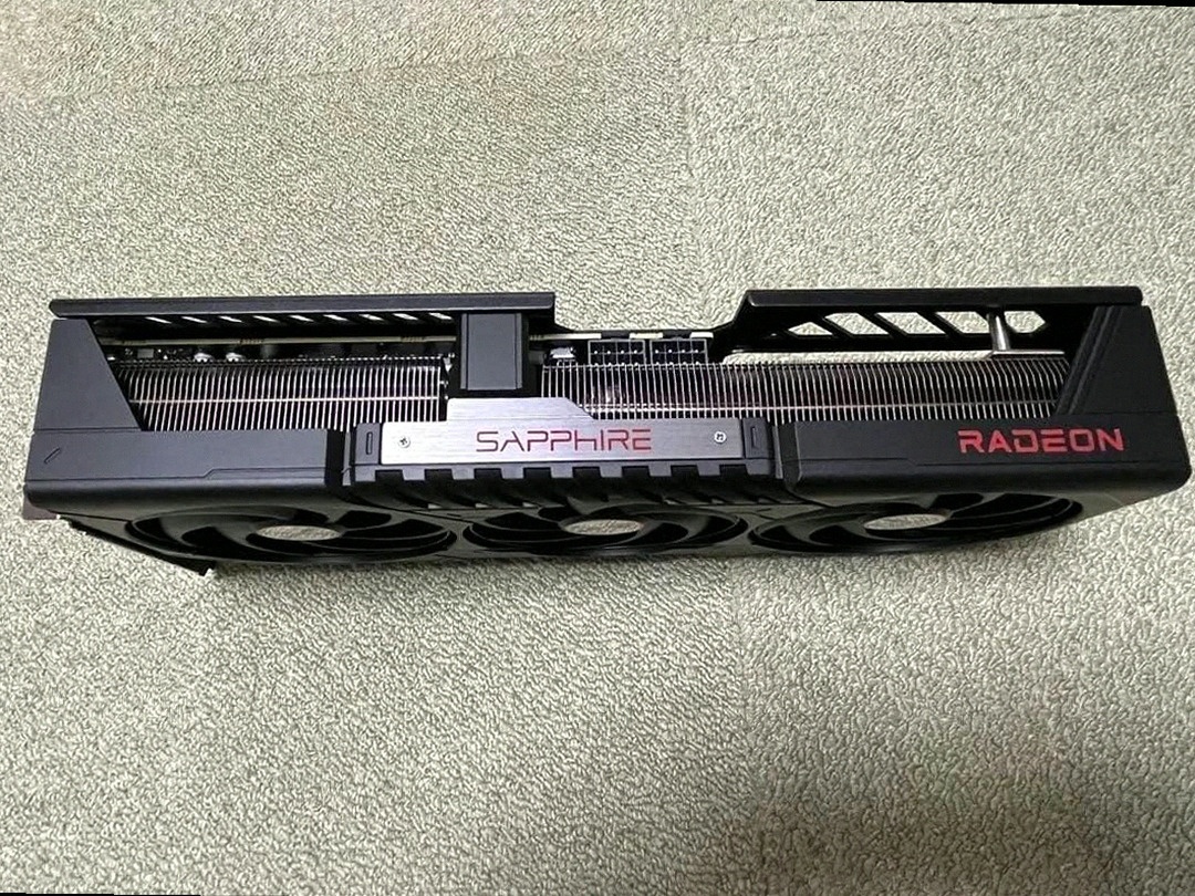 SAPPHIRE PULSE RX 9070 XT 16 GB - 2