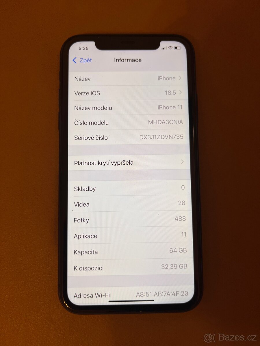 Apple iPhone 11 64GB Černý - 2