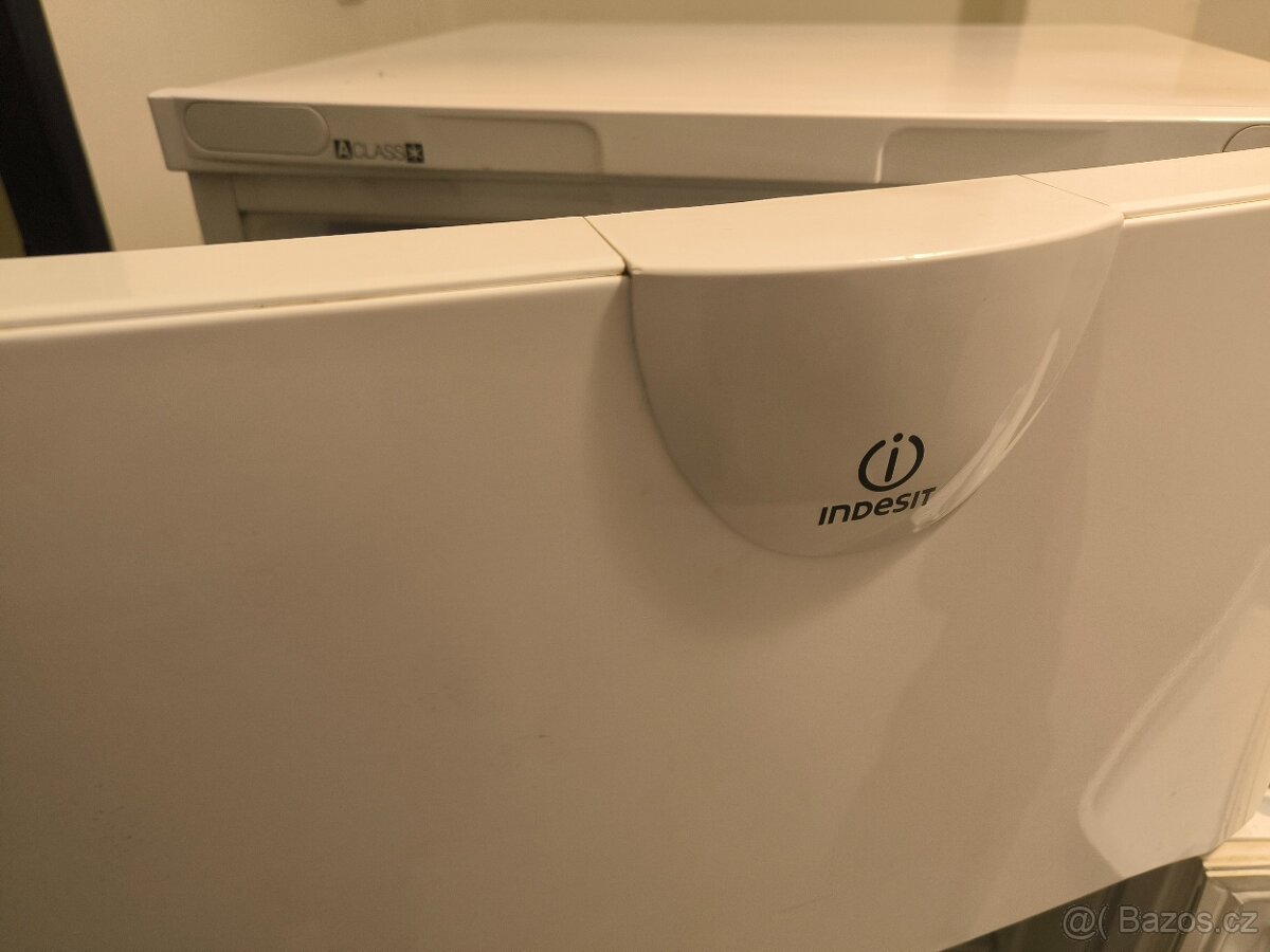 Lednice s mrazákem - 2