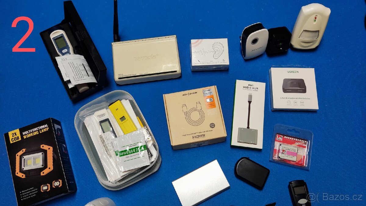 BLEŠÍ TRH - Každá věc za 10 - 200 Kč - 2