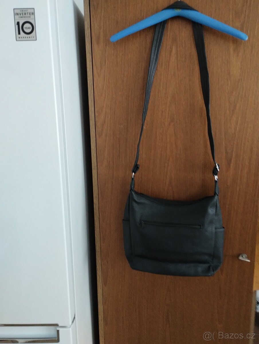 Kabelka cerna - 2