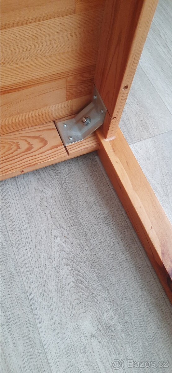 Jídelní stůl z masivu 120 x 75cm - 2