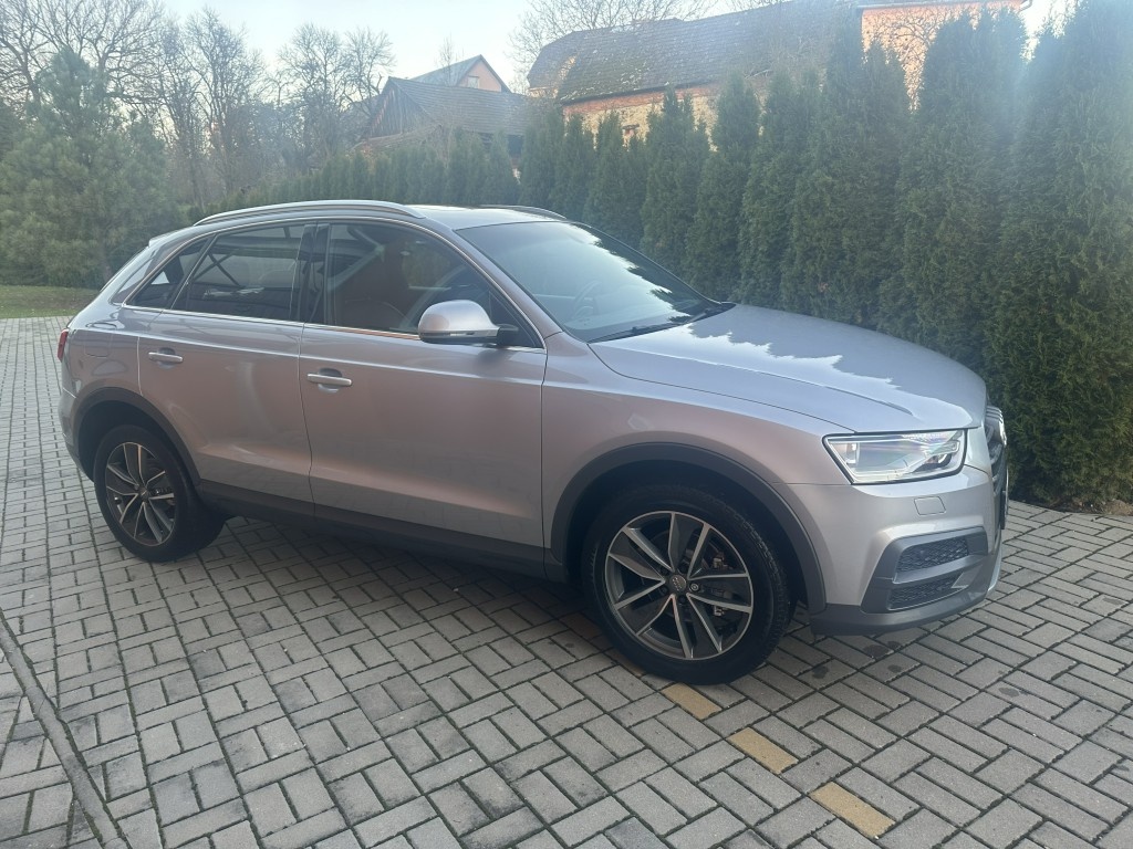 Audi Q3 2.0 TDi 110kW 4x4 - 2