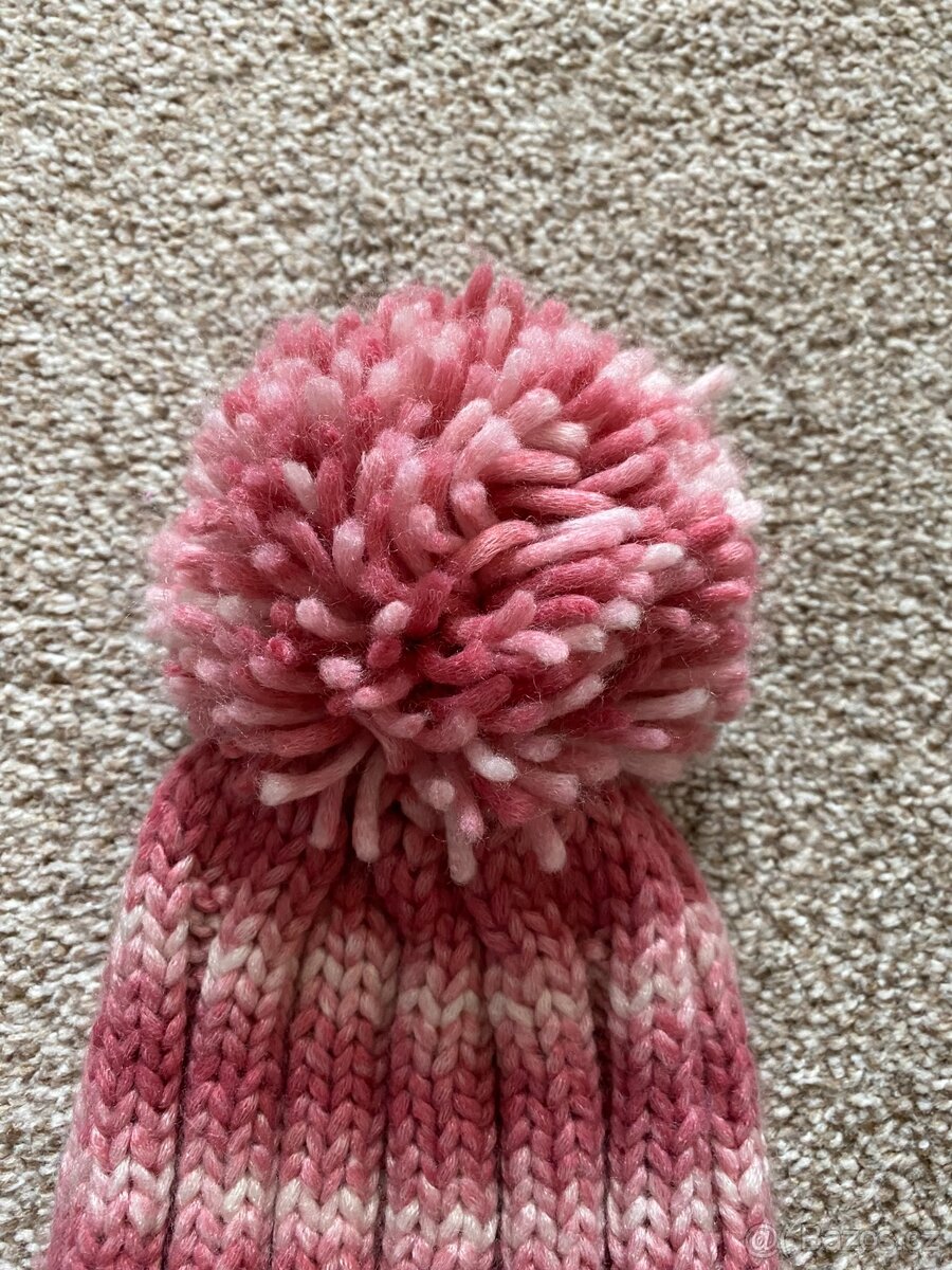 Nová dámská zimní čepice s bambulí - akryl - 2