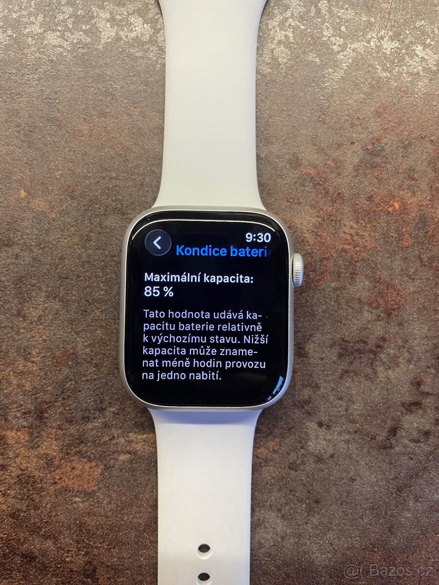 Apple Watch 8 45mm GPS - 2