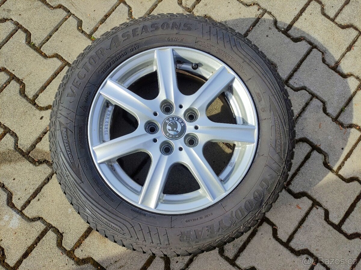 ALU LITÁ KOLA na Skoda Octavia II 15" + CELOROČNÍ 195/65/15 - 2