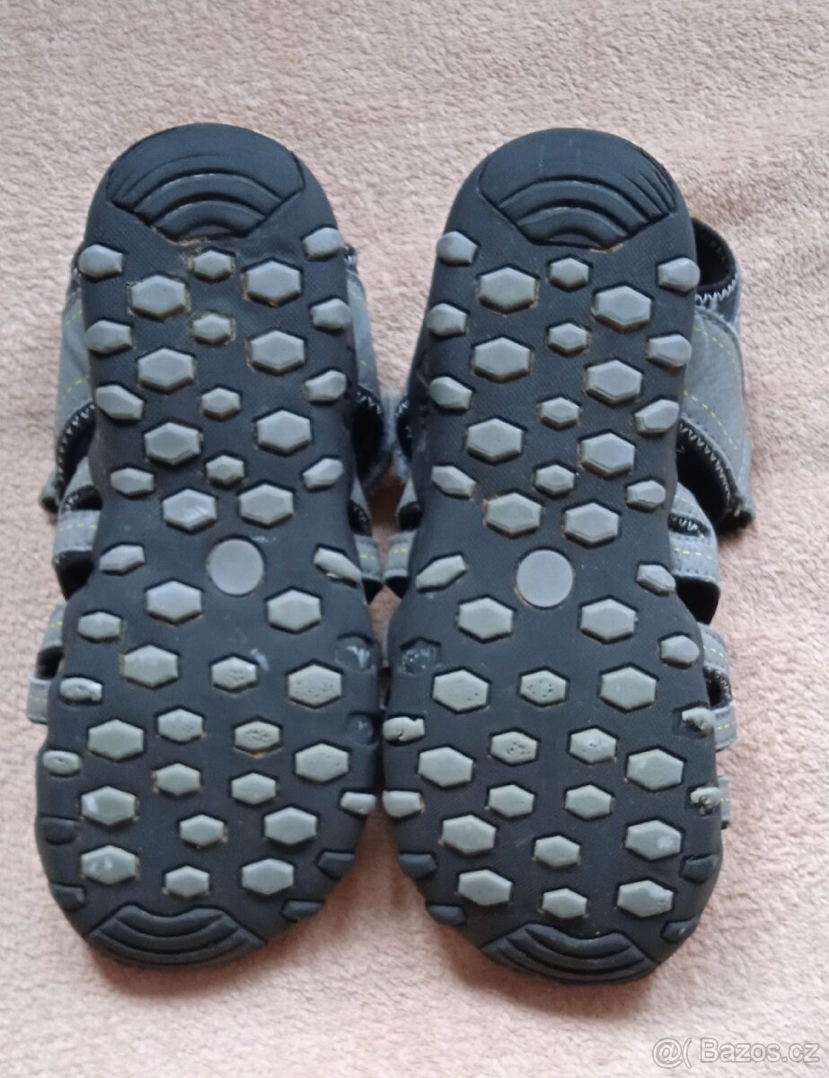 Chlapecké sandále Fila, vel 35 - 2