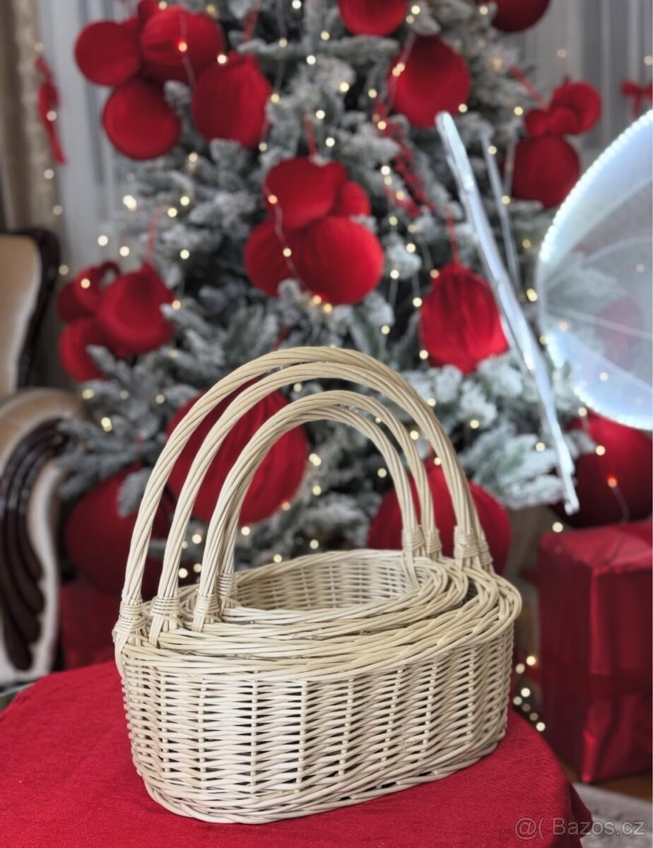 Sada proutěných košíku - 2