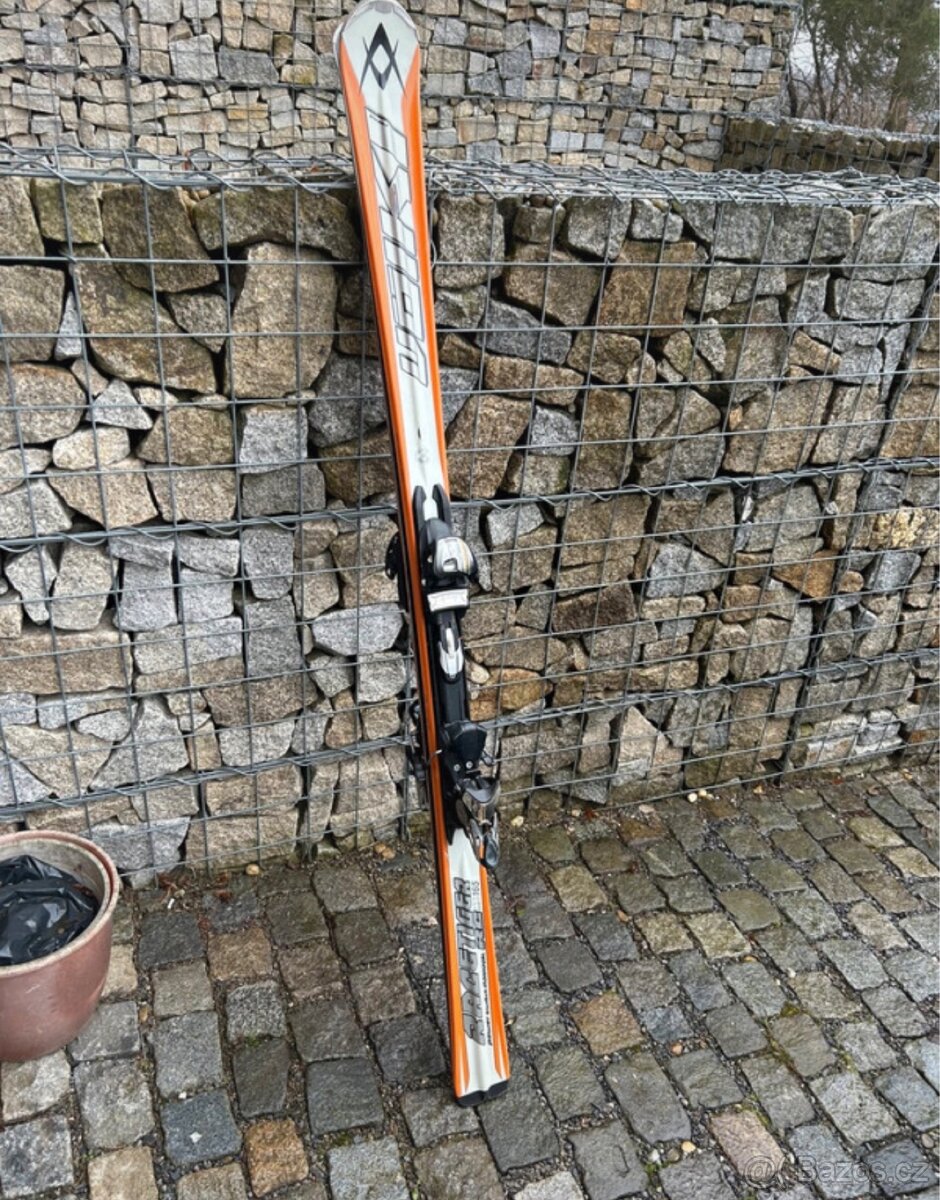 Carvingové lyže Völkl - 2