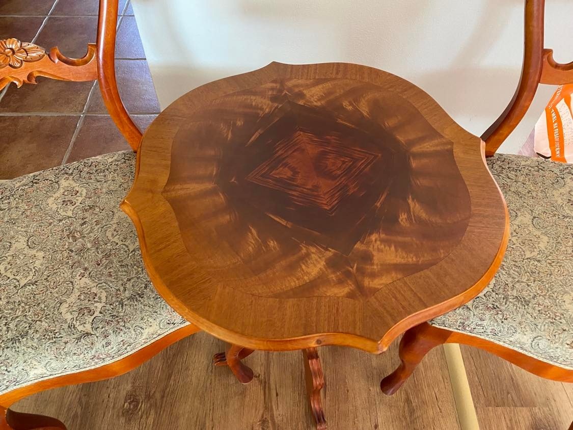 Stůl a dvě židle - 2