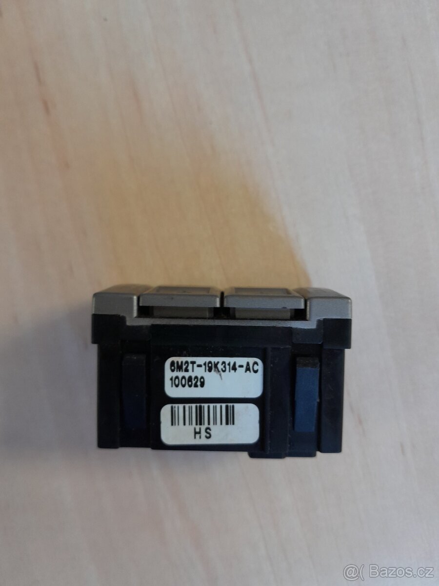 Spínač vyhřívání sedaček S-max, Galaxy, Mondeo 2006 - 2015 - 2