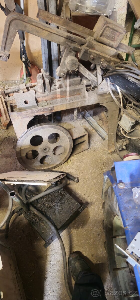 Strojní pila - 2