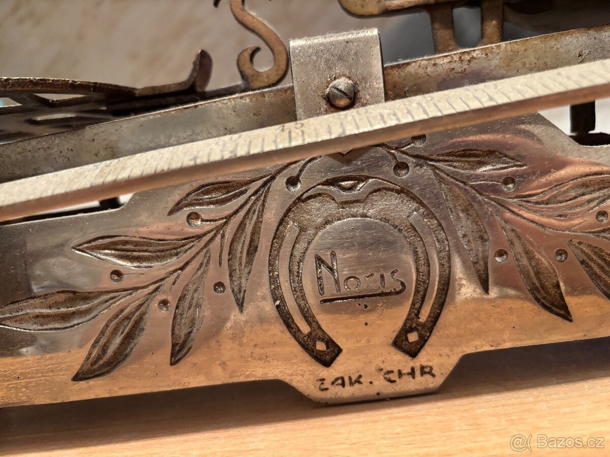 Kuchyňská váha značka Noris - 2