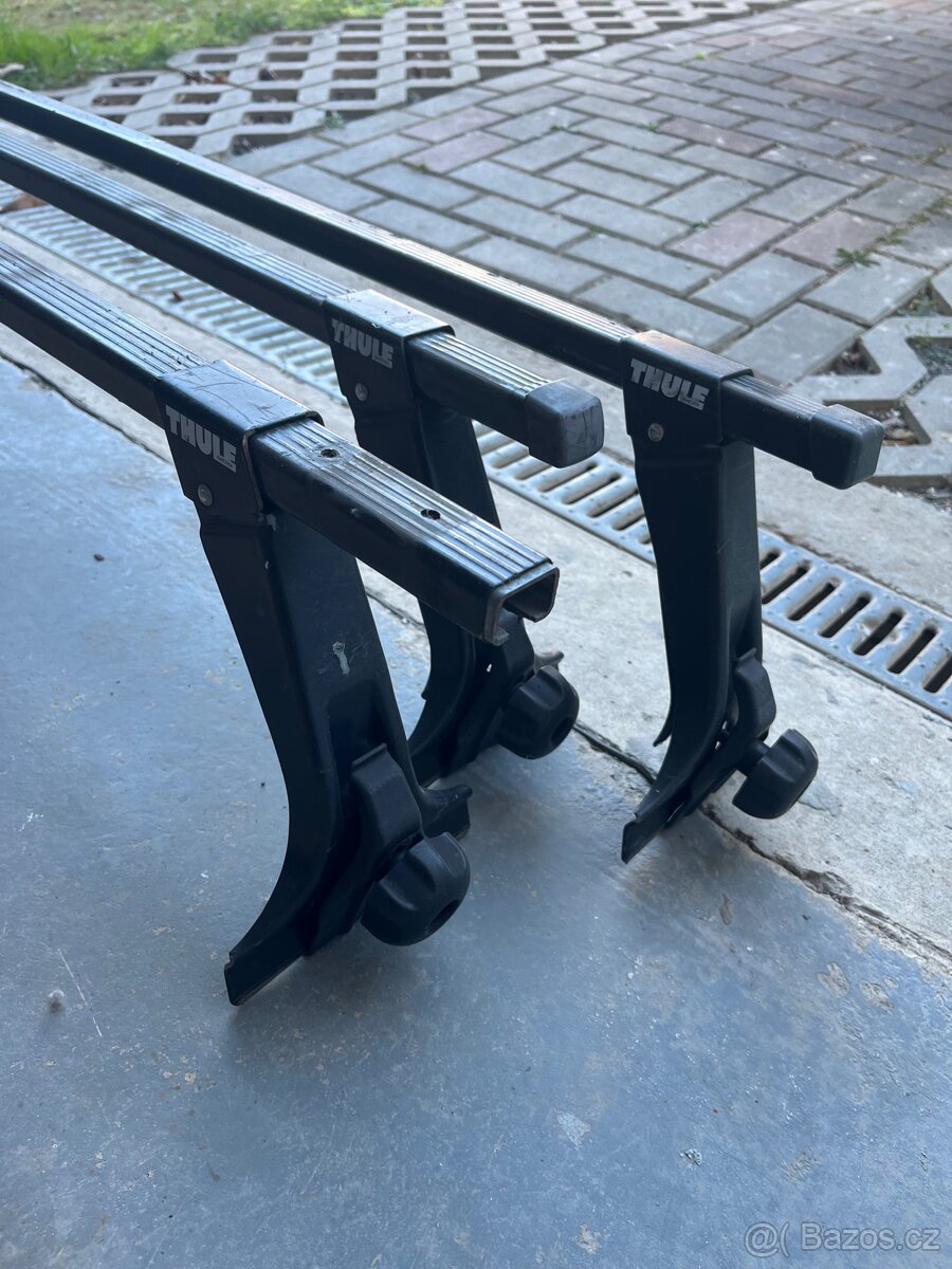 Příčníky THULE na Defender - 2