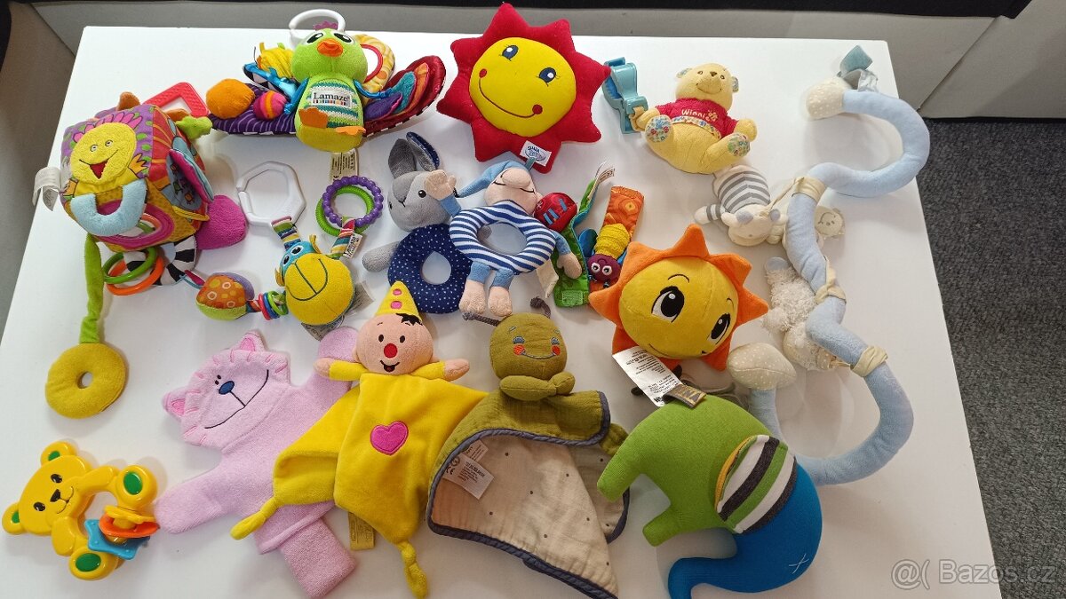 Balíček hraček pro miminko - 2